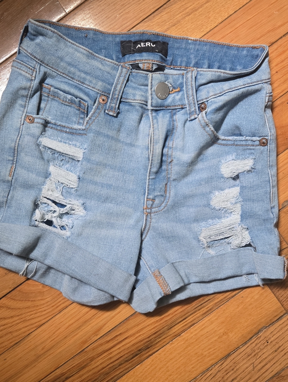 Aeropostale Light Wash Distressed Denim Jean Shorts High Rise Midi